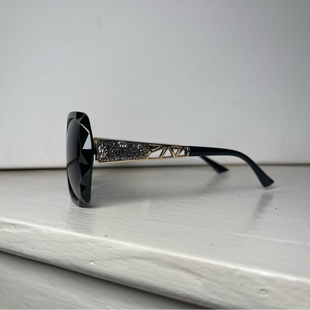 Black & Gold Oversized Square Sunglasses Polarized Tinted w Crystal Frames NWT - Picture 11 of 15